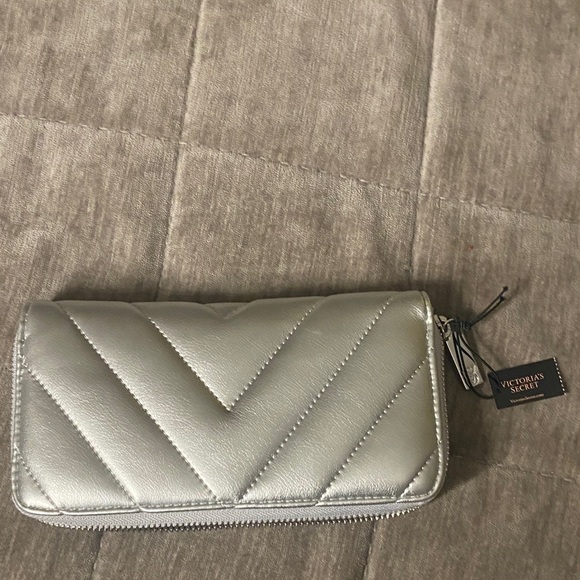 Victoria's Secret Silver Chevron Wallet - Picture 2 of 2